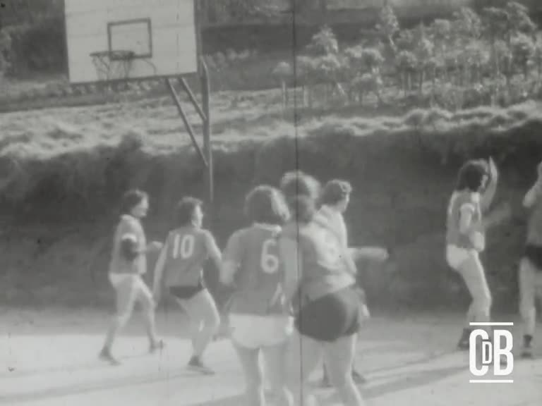 Basket féminin