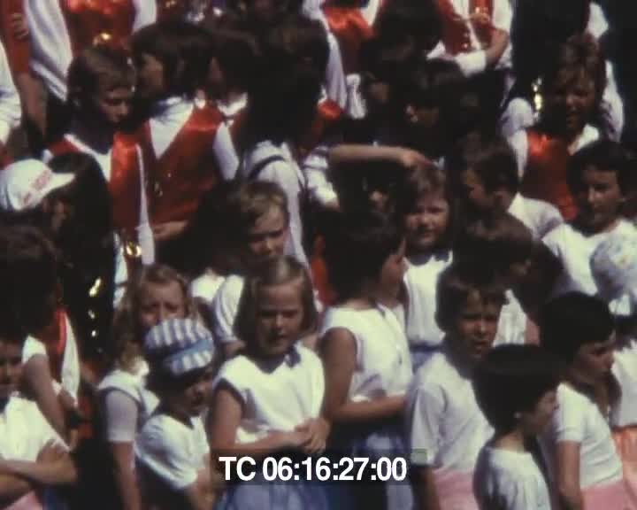 Fête de la jeunesse à Coueron 1972
