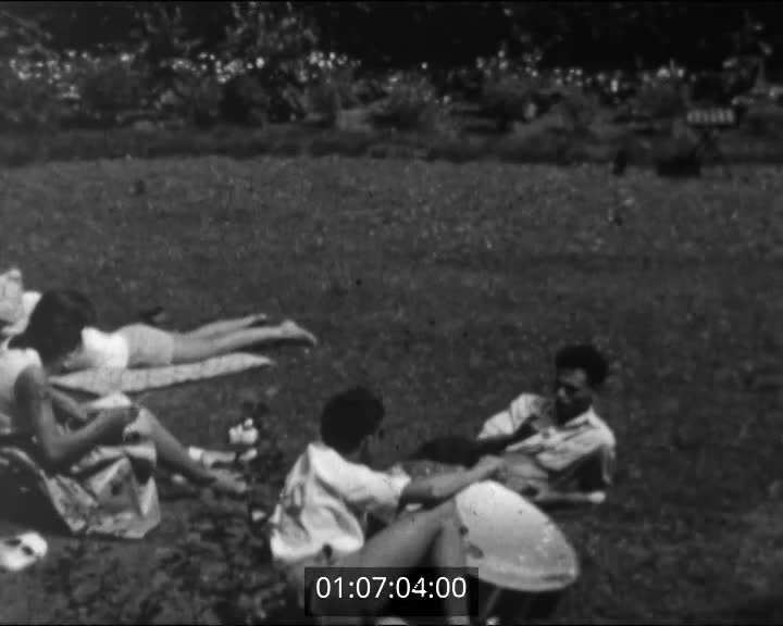 Juillet 1956 - Le Fret : Arrivée de la famille ALPERT...