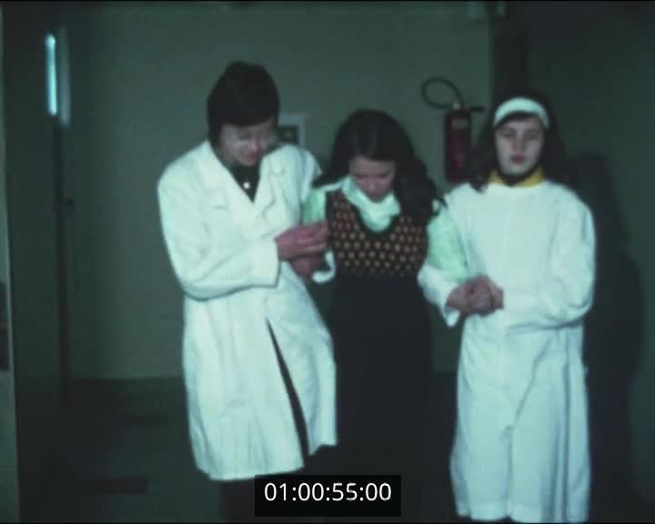 Films scolaires de Douarnenez - Collège Ste Elisabeth - 4ème I A -Opération