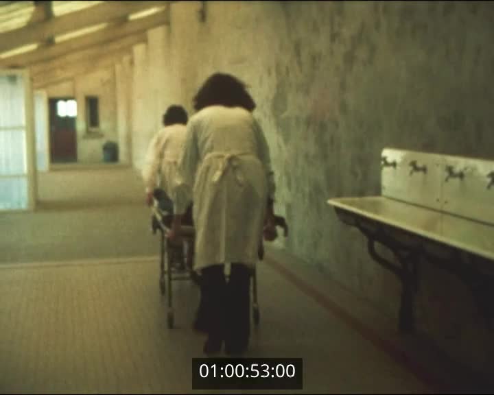 Films scolaires de Douarnenez - Collège Ste Elisabeth - 4ème I B - Publicité