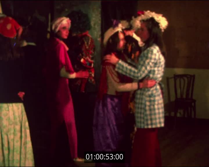 Films scolaires de Pont  l'Abbé - 4ème I B - Bal masqué