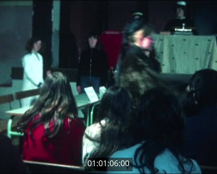 Films scolaires de Quimperlé - Collège Kerbertrand - 4ème B (4) - Le Procès